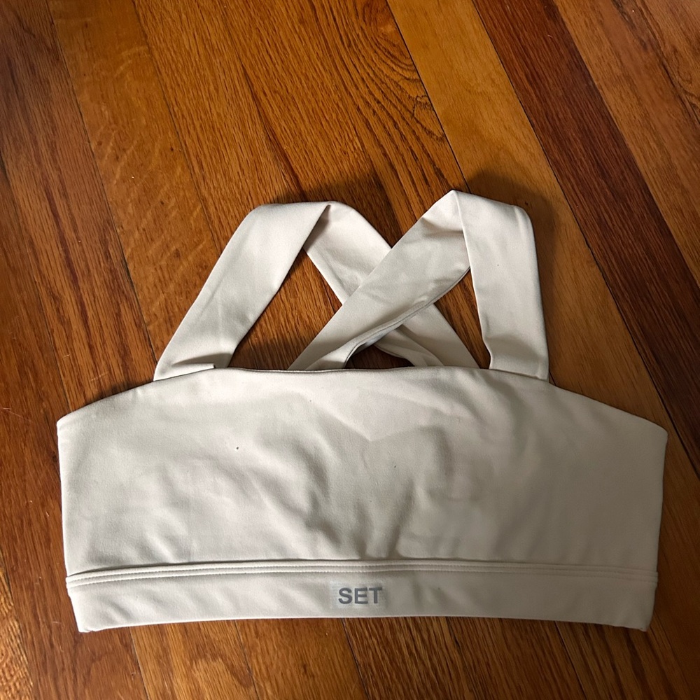 Medium Set Active Square Halter Sports Bra in Dune